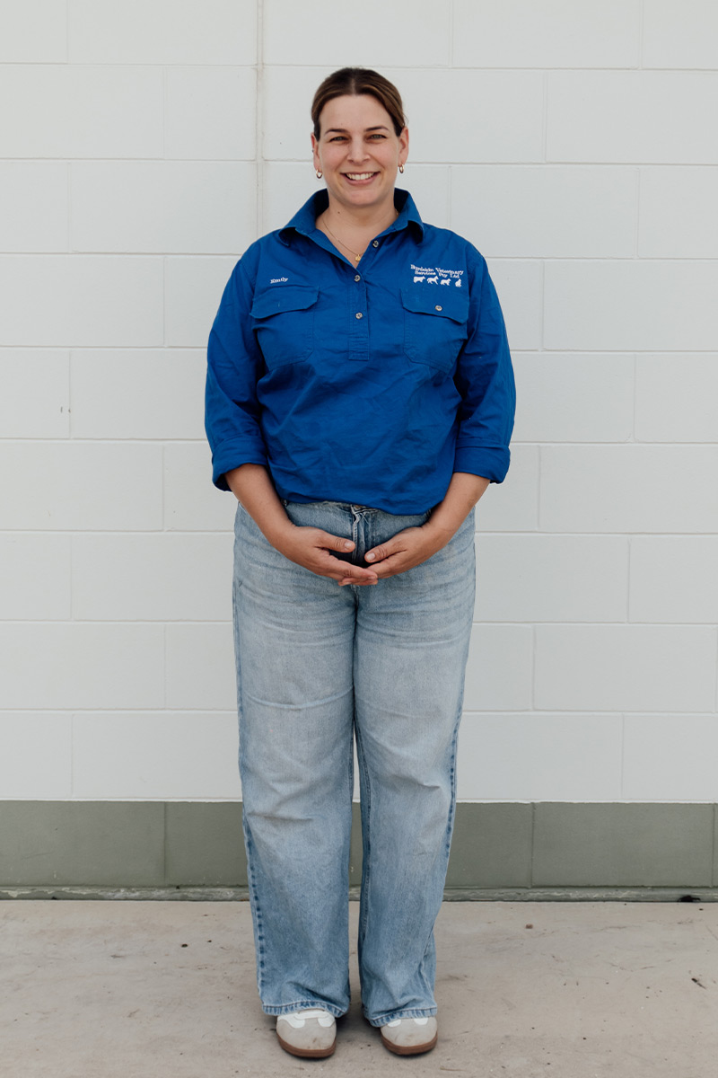 Burdekin Vet Services - Meet Our Team - Dr Emily